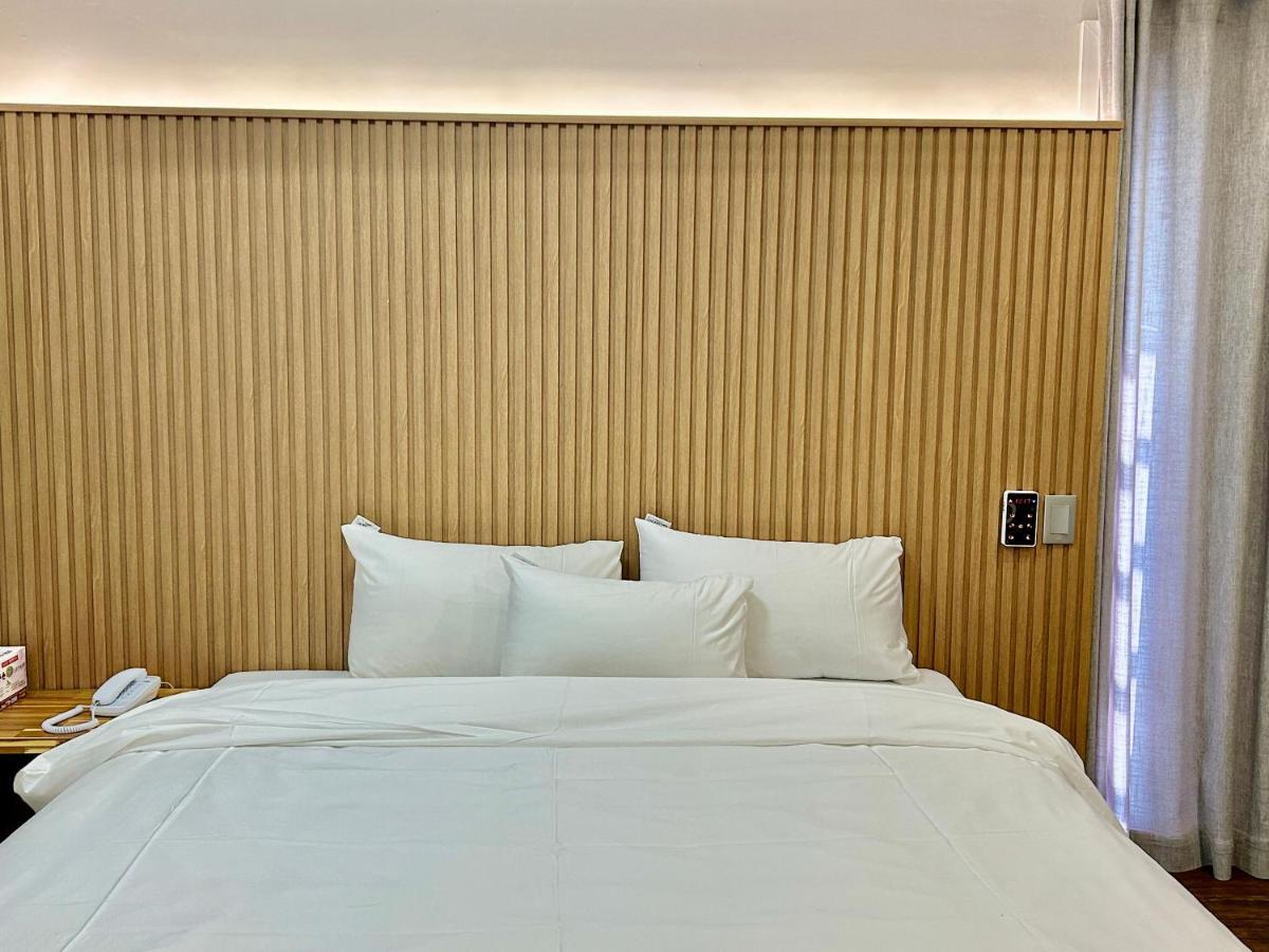 Series Hotel Гиеонгджу Екстериор снимка