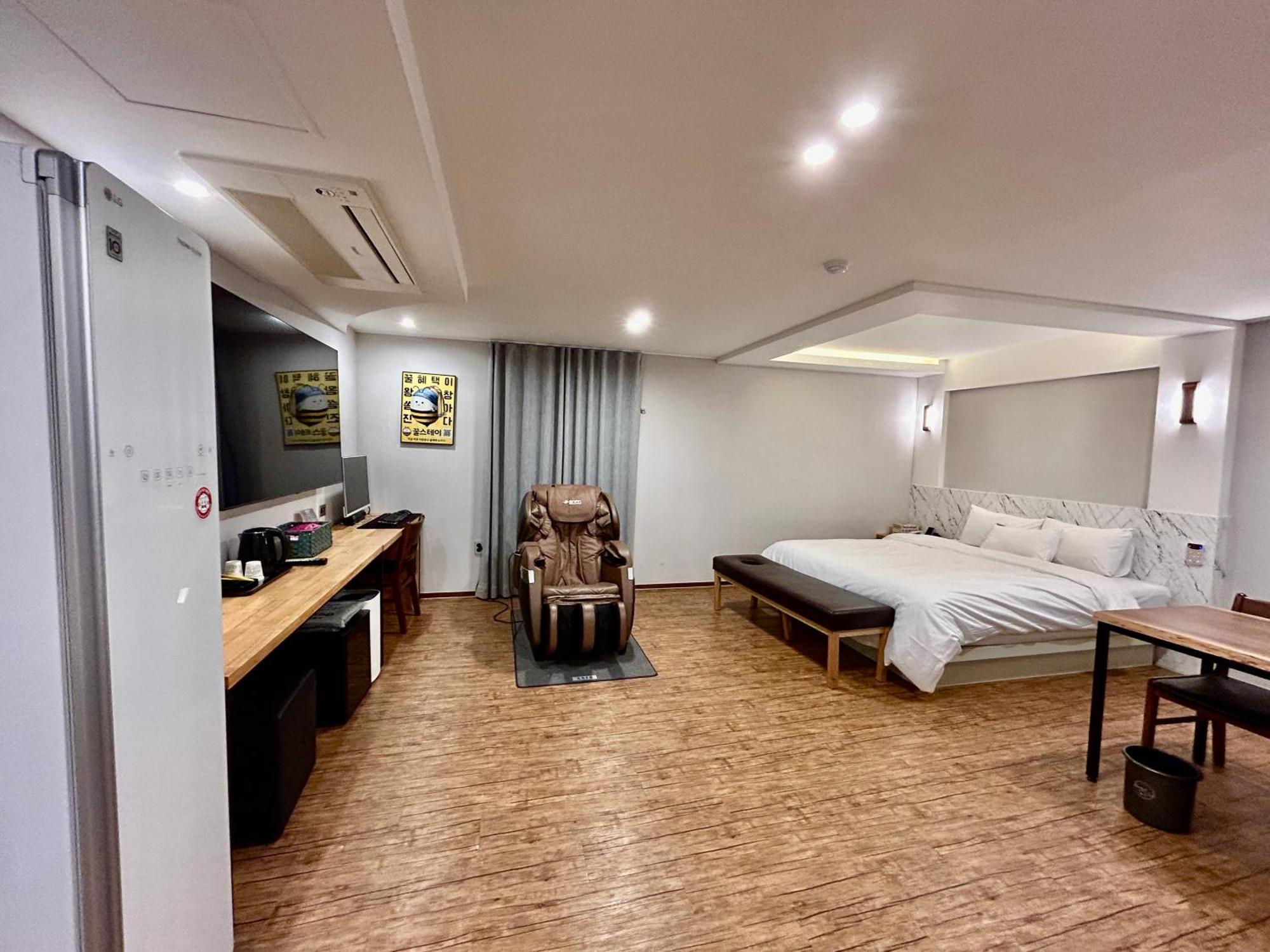 Series Hotel Гиеонгджу Екстериор снимка