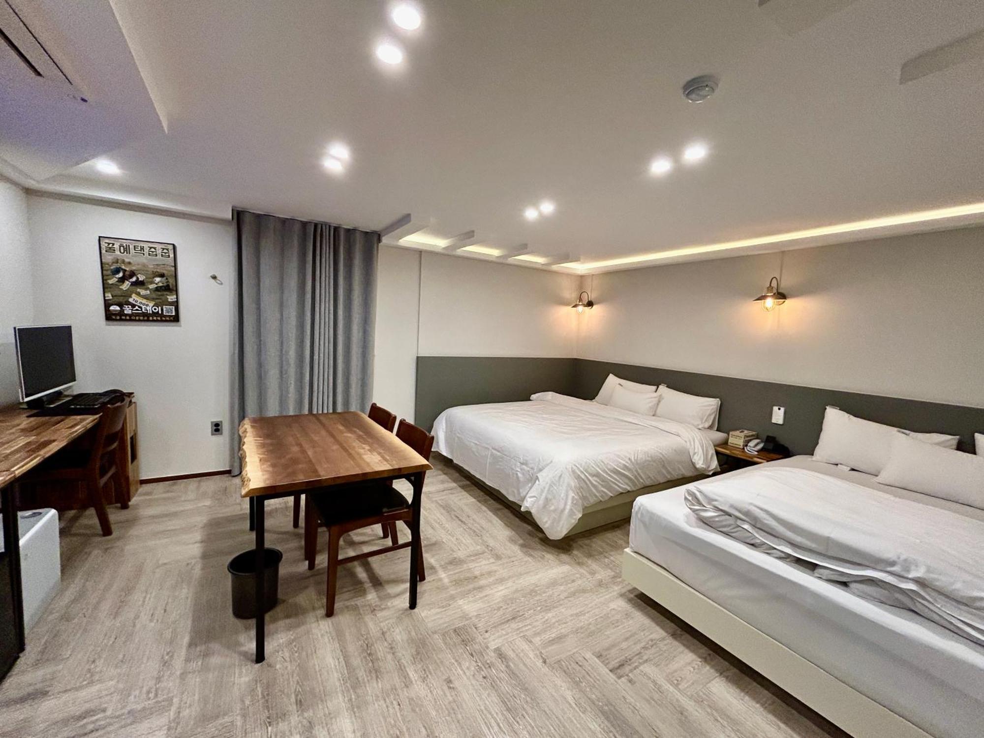 Series Hotel Гиеонгджу Екстериор снимка
