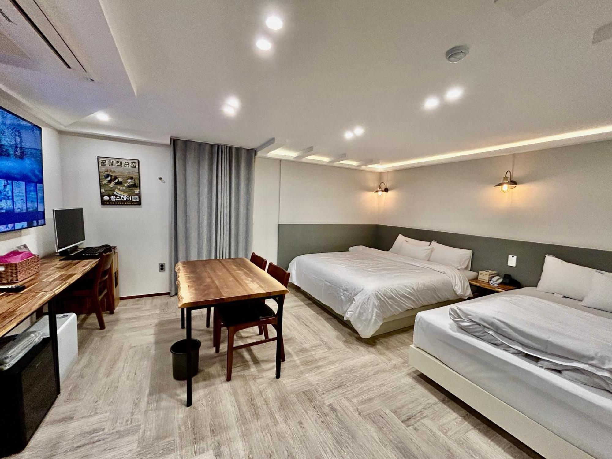 Series Hotel Гиеонгджу Екстериор снимка