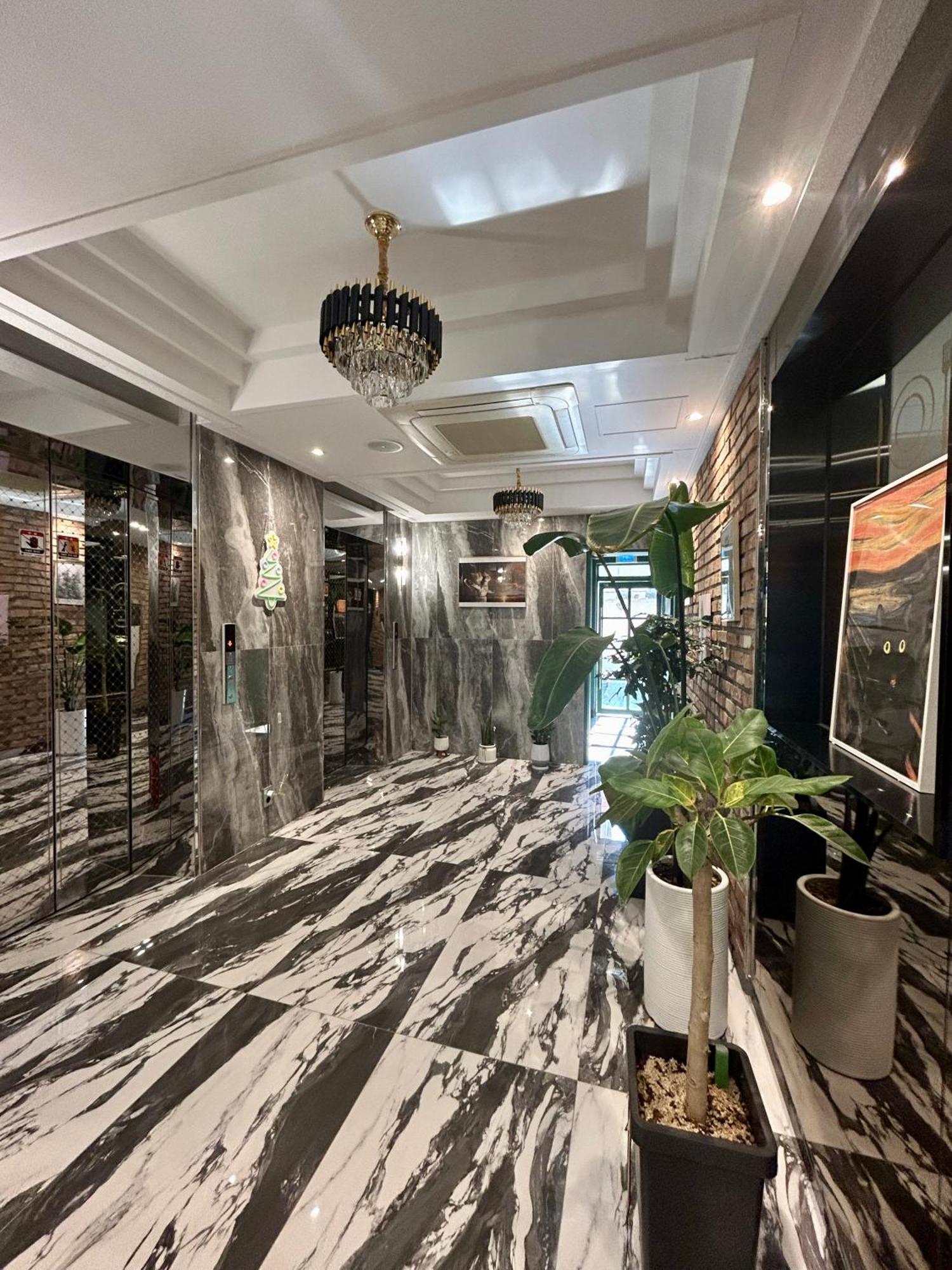 Series Hotel Гиеонгджу Екстериор снимка